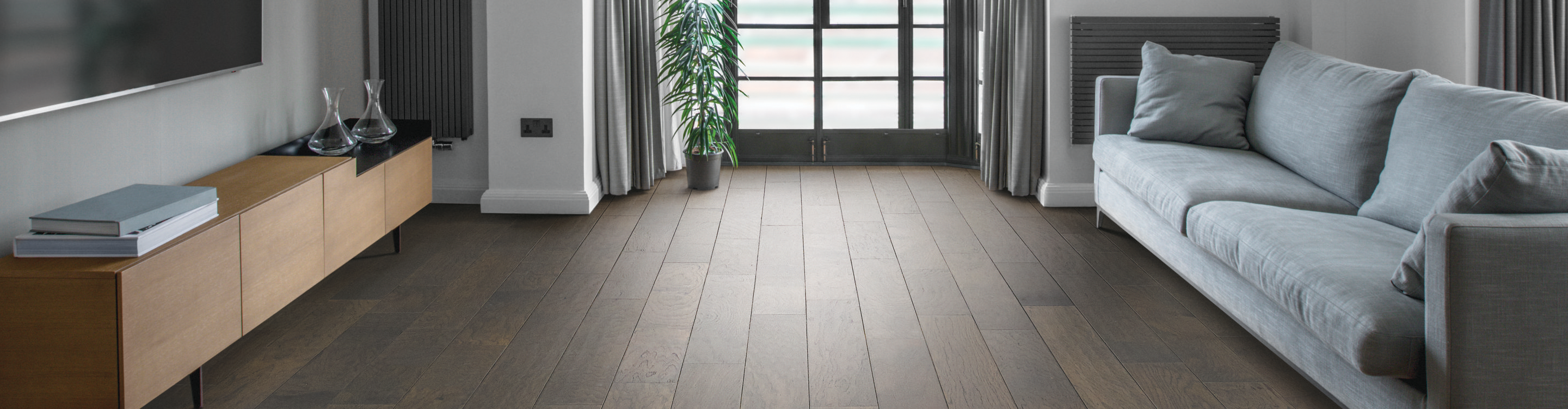 Harwood flooring in living room in Baltimore, MD